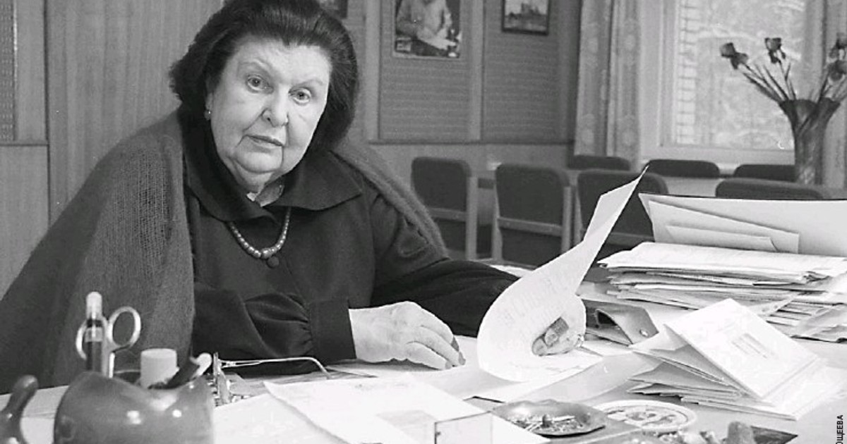 Наталья Петровна Бехтерева (1924-2008), советский и российский нейрофизиолог, в 1990-2008 годах - научный руководитель Института мозга человека РАН.